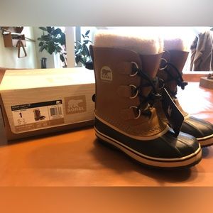 Youth Sorel boots
